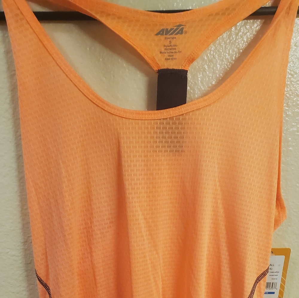 Avia shirt